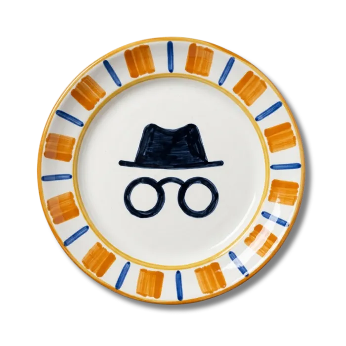 Hand-painted plate with an incognito hat and glasses